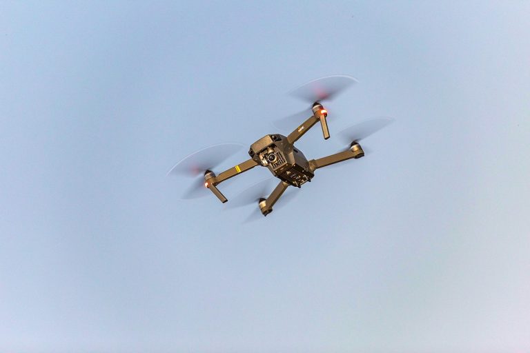 Uso de drones no mapeamento e monitoramento de obras de engenharia civil