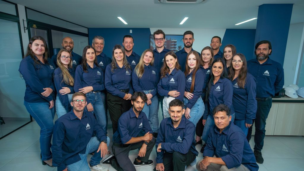 Equipe da WGB Arquitetura e Engenharia no escritório de Balneário Piçarras