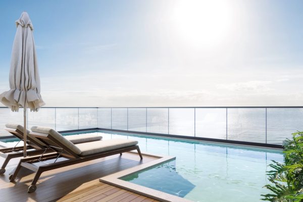 003_DiSiena_Piscina_Cam01_EF_